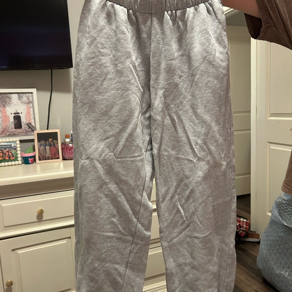 Gray Brandy Melville sweats!!